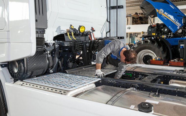 truck industrial vehicles maintenance and repairing Onè di Fonte Treviso