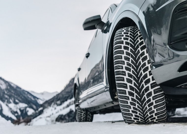 Winter_tires_change_Mazzarolo_officina_Fonte_Treviso