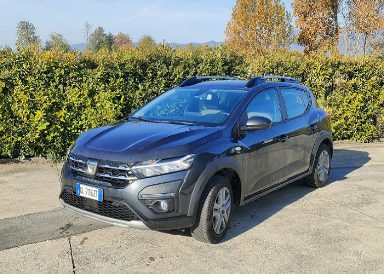 Sandero 1.0 a noleggio